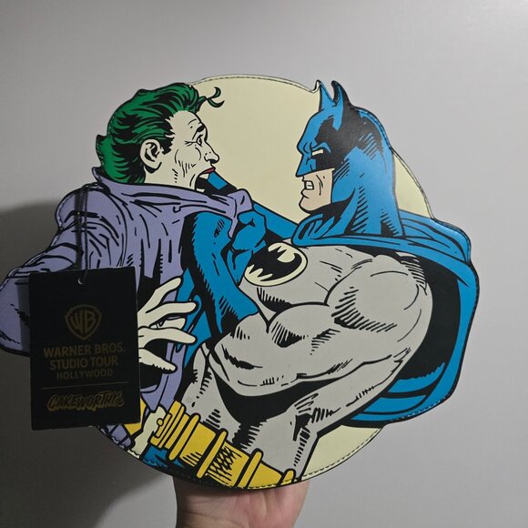 Cakeworthy WB Batman Comic Style Crossbody Bag - Picture 1 of 2